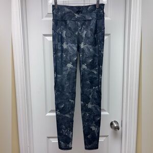 Sweaty Betty Zero Gravity Run Leggings | Gray/Black Print | Size Small